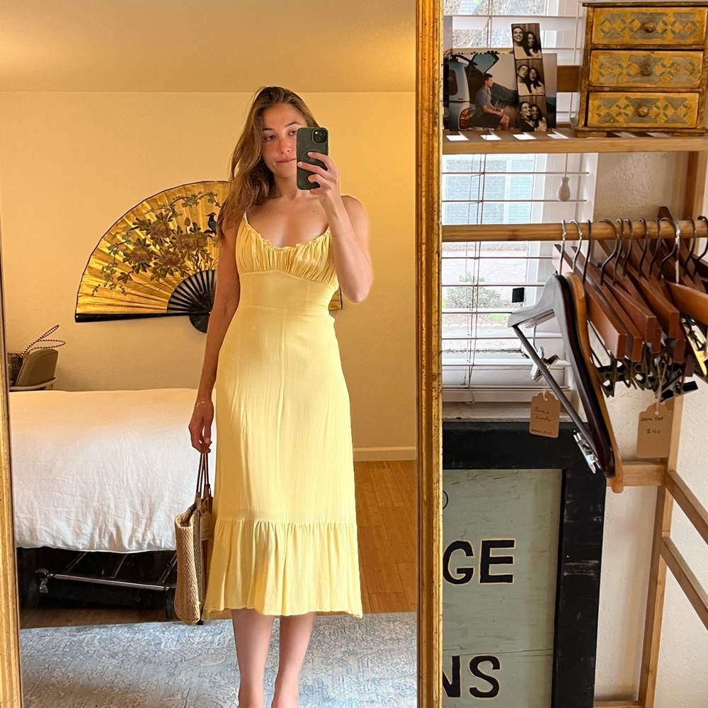 Reformation Yellow Sundress - Picture 2 of 3